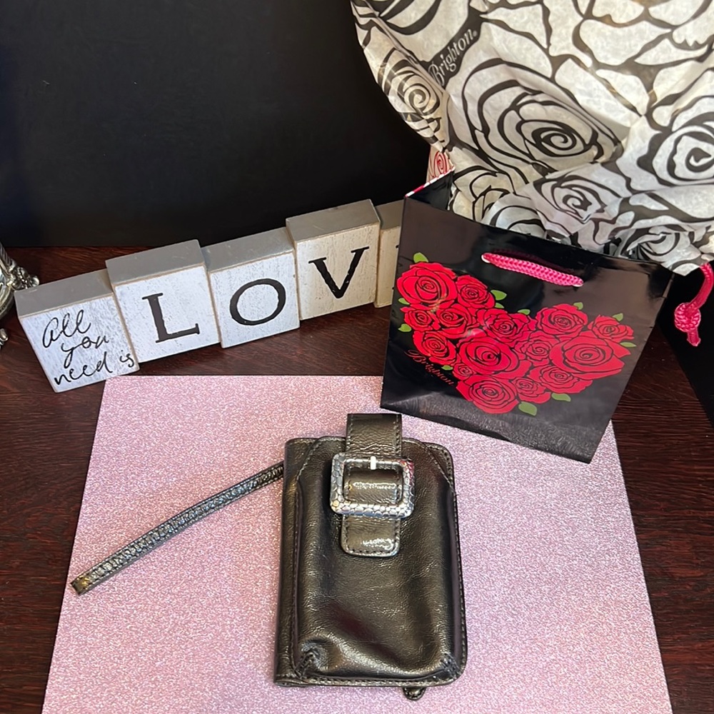 🎉🎉HP💕💕Beautiful Brighton Platinum Wristlet Wallet NWOT🎉🎉
